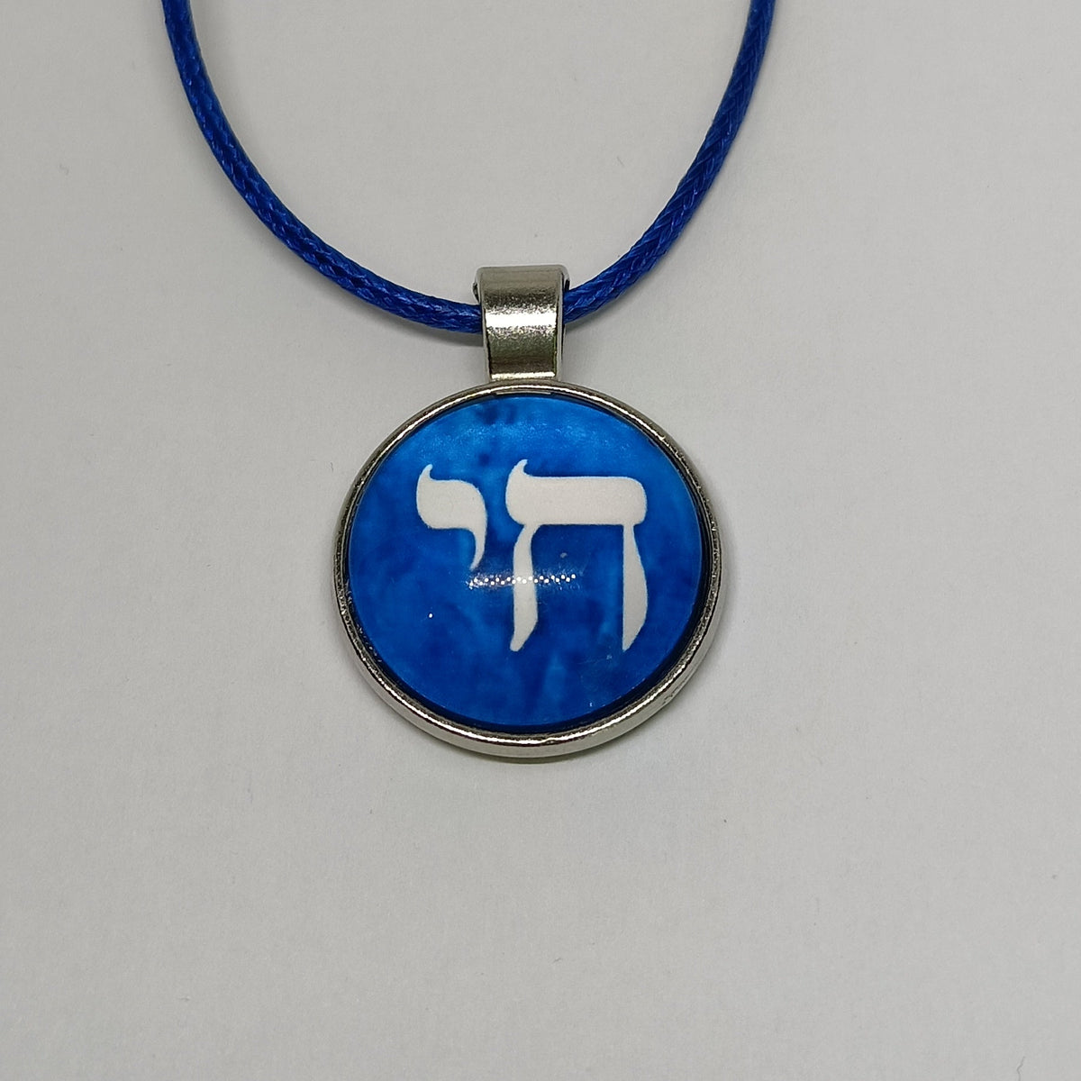 Collier chai bleu