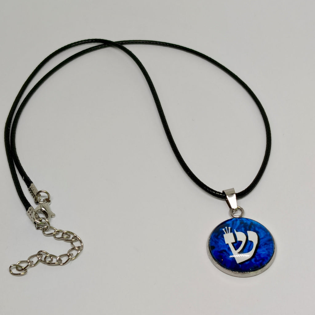 Collier Shin
